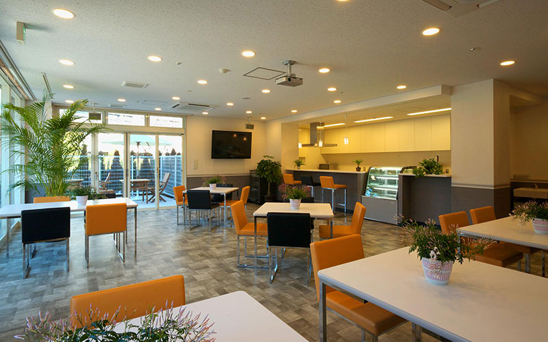 オープンテラスカフェ