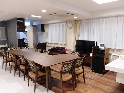 名古屋市昭和区のグループホーム「えくせれんと鶴舞」の居間